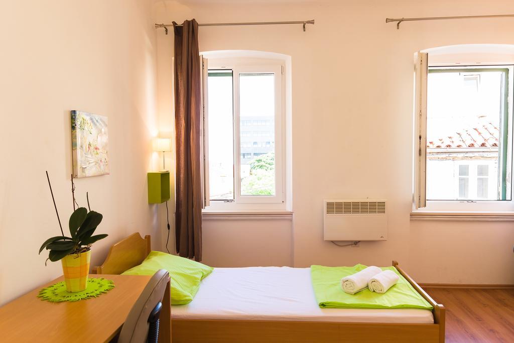 Apartment Mia Rijeka Bagian luar foto