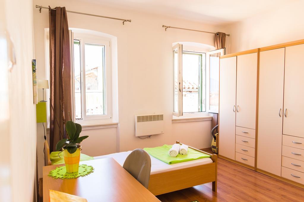 Apartment Mia Rijeka Bagian luar foto
