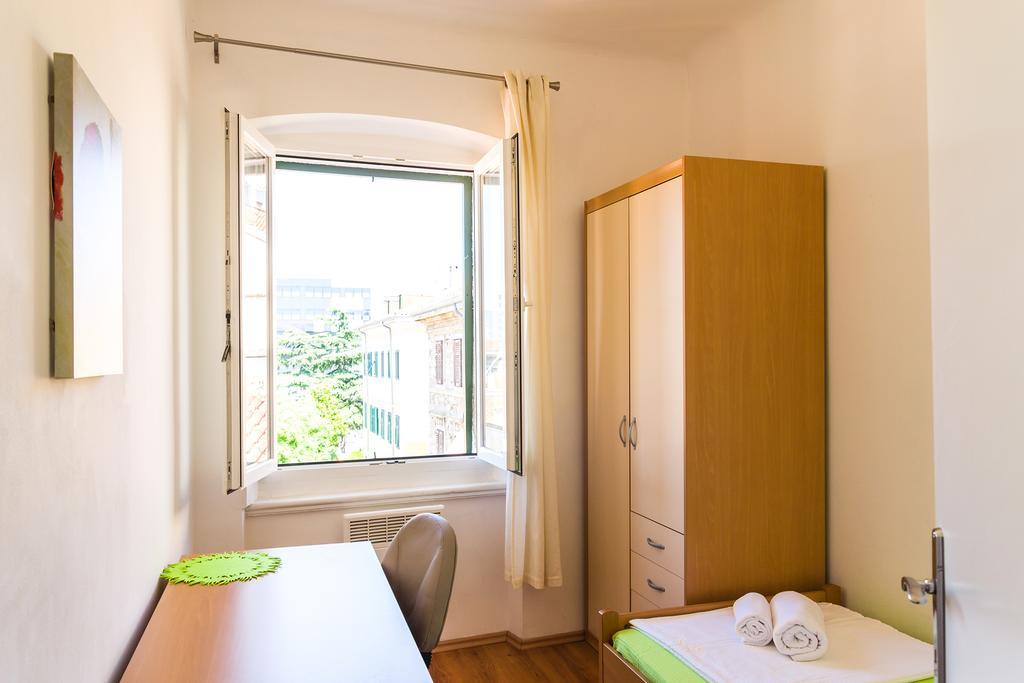 Apartment Mia Rijeka Bagian luar foto